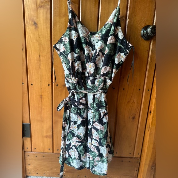 EXPRESS Floral Print Eyelet V-Neck Tie Waist Tiered Trapeze‎ Dress - SZ XL - Picture 1 of 5